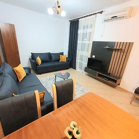 Apartment Me Qera Lungomare Vlore Medem1 Экстерьер фото