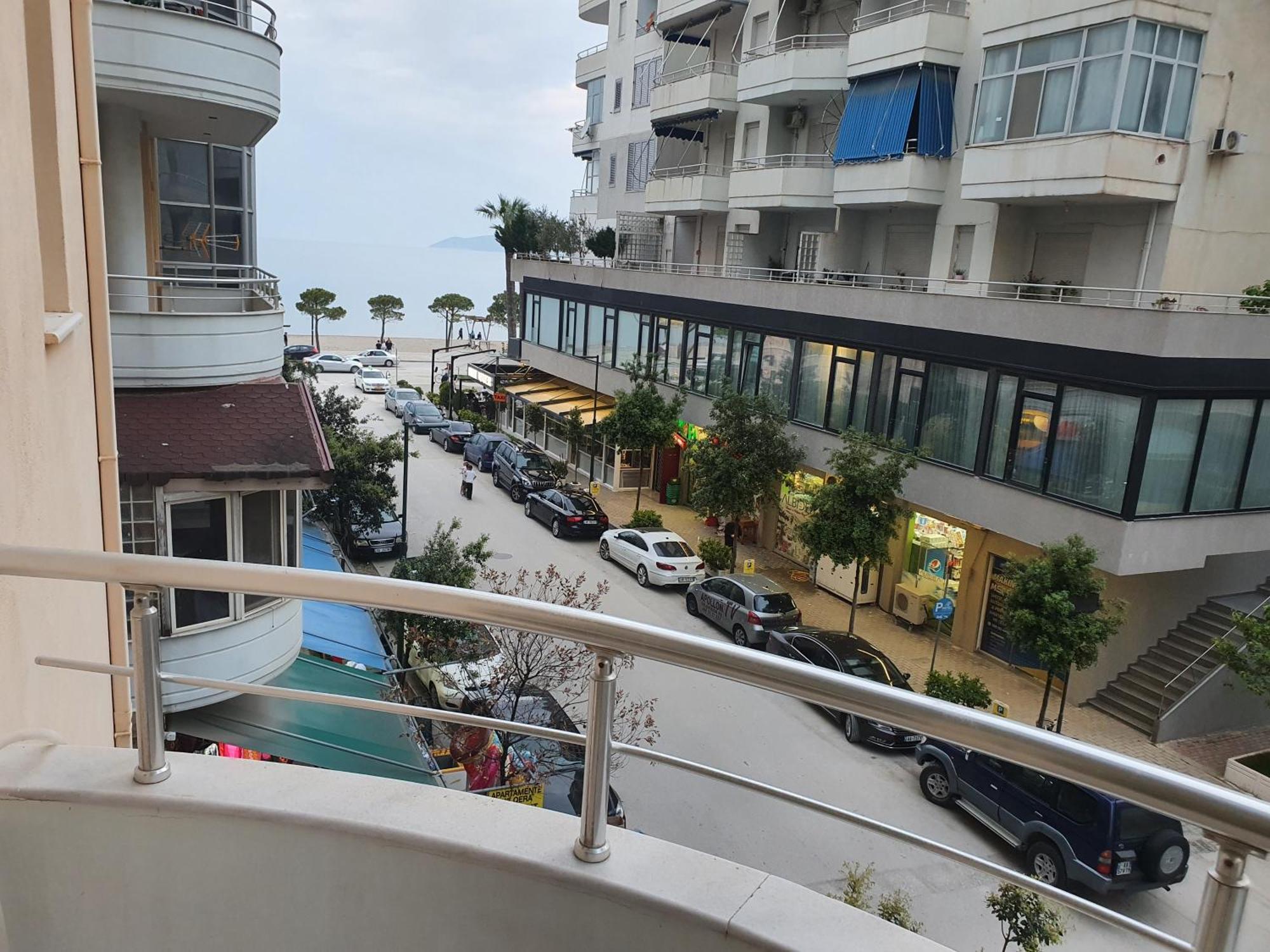 Apartment Me Qera Lungomare Vlore Medem1 Экстерьер фото